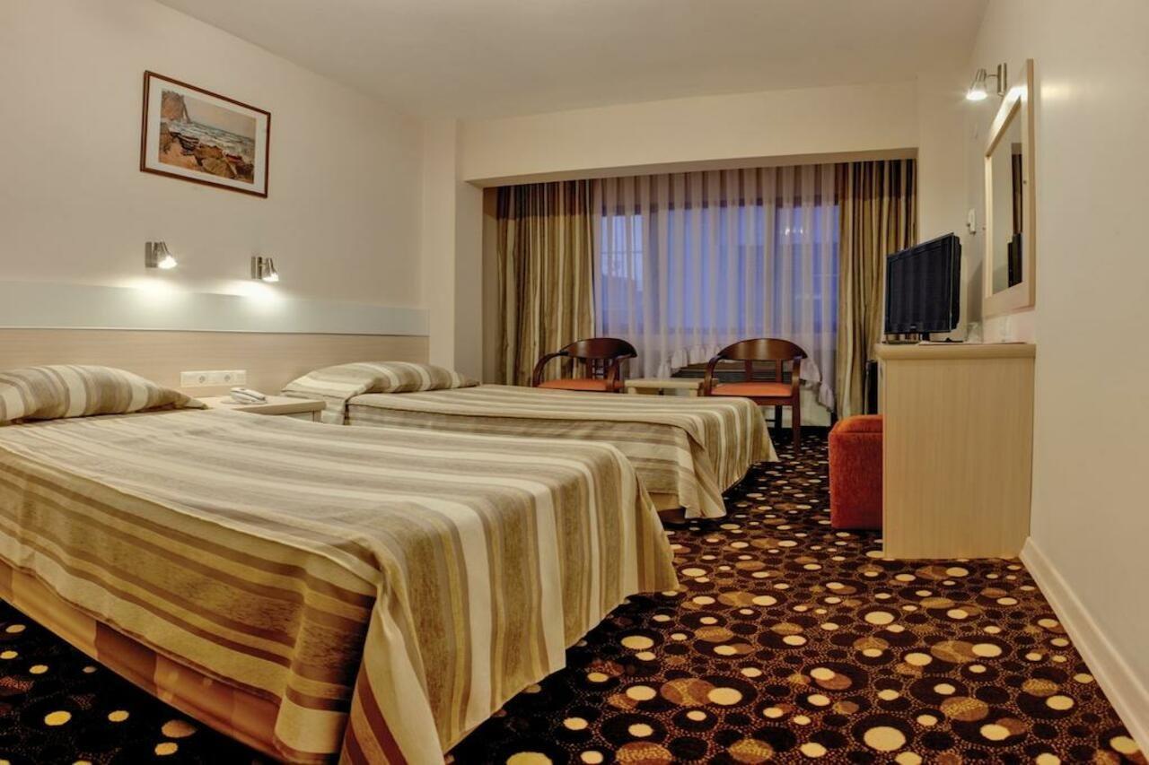 Yumukoglu Hotel Esmirna Exterior foto