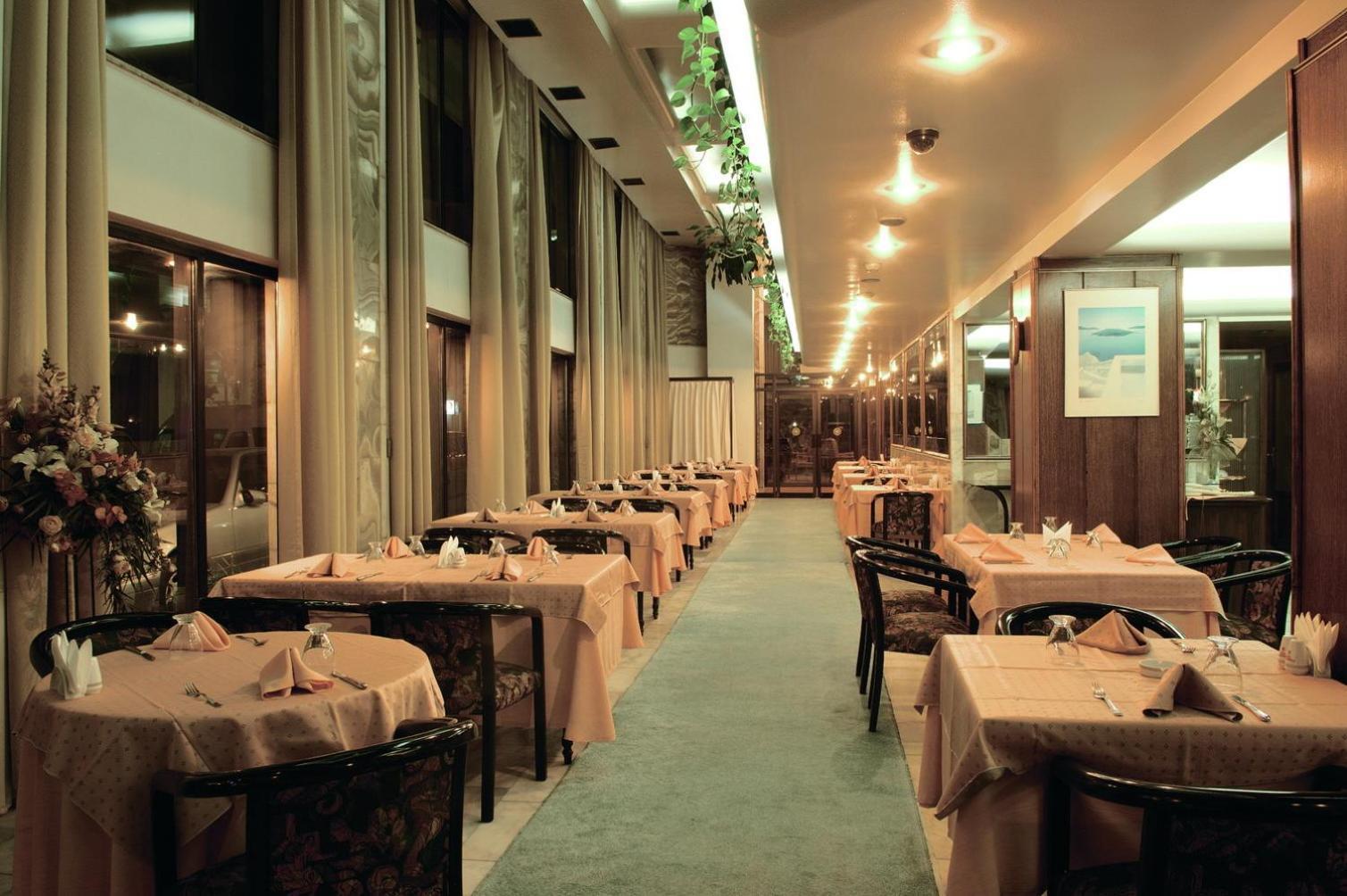 Yumukoglu Hotel Esmirna Restaurante foto